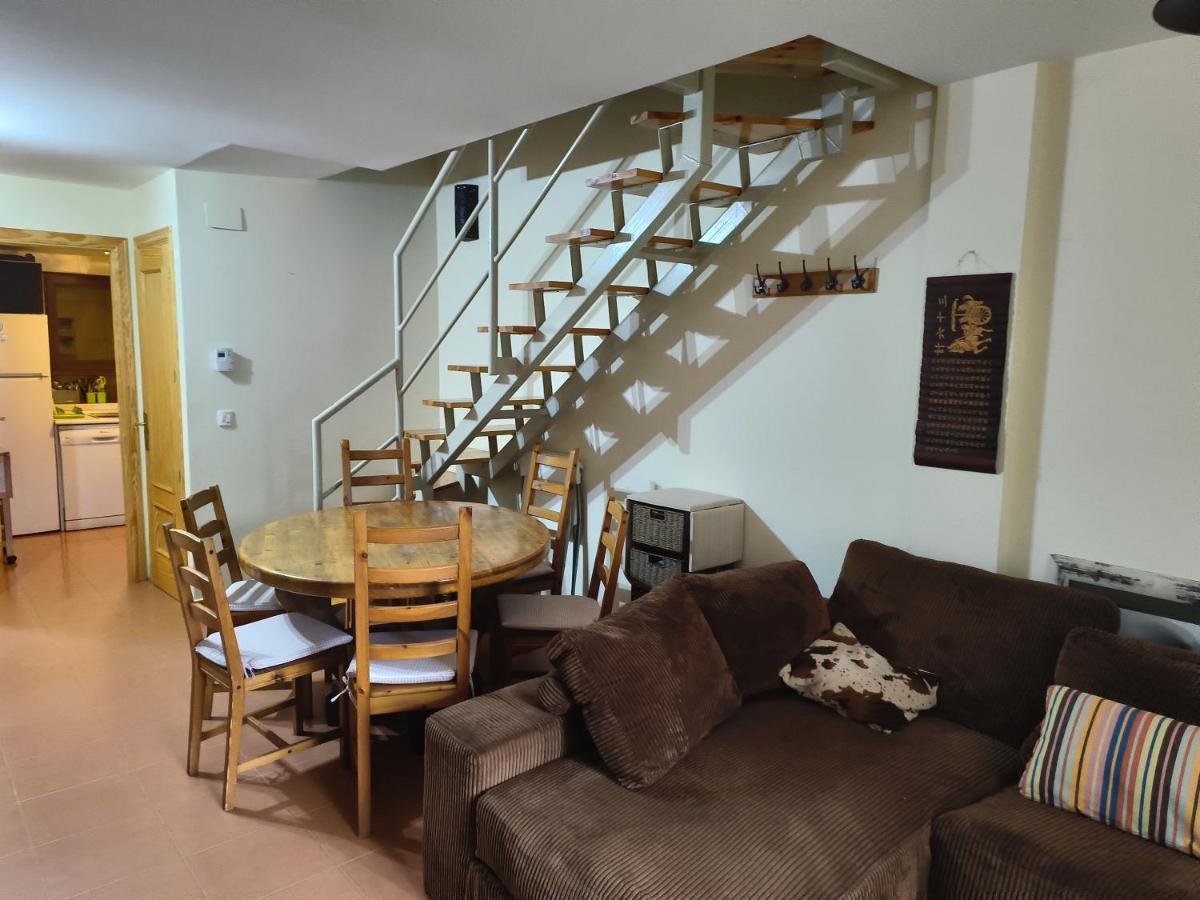 Duplex Con Jardin En Pirineos, Totalmente Equipado Daire Villanúa Dış mekan fotoğraf